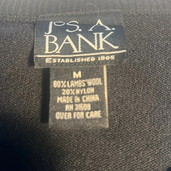 Jos. A. Bank Sz M Black & Gray Diamond Jacquard Pattern V-Neck Sweater Wool - Picture 16 of 16